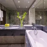 ロイヤル スパ ホテル 4*