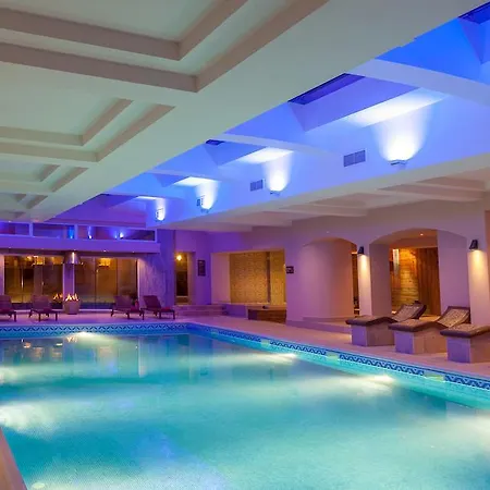 Royal 4*